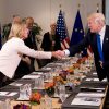 Europe should not be betting against Trump (Handshake between Federica Mogherini and Donald Trump at the EU-US Leader's meeting, 25/5/2017). Photo: Etienne Ansotte – EC Audiovisual Service / ©European Union, 2017. Elcano Blog